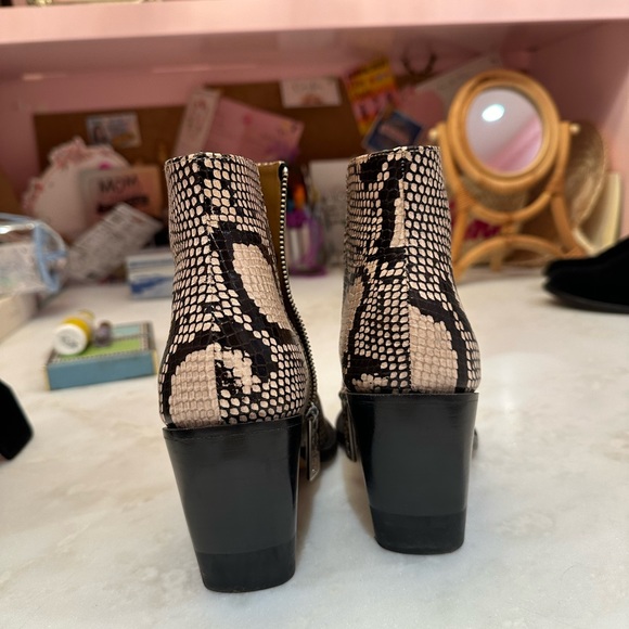 Chloe snakeskin boots / booties - Picture 7 of 8